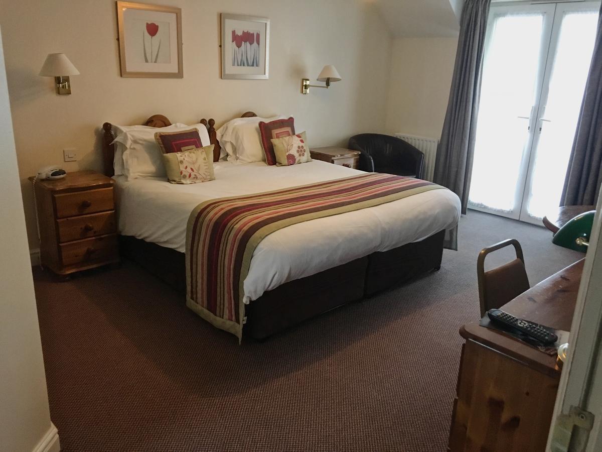 The Tally Ho Hotel - B&B Bicester Exterior photo